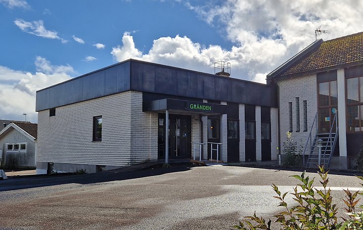 Fritidsgården Gränden i Hillerstorp, sedd från gatan.